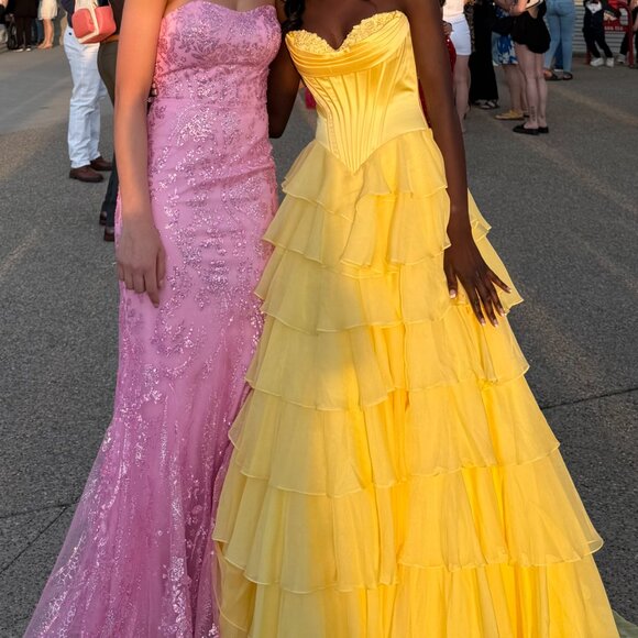 Sherri Hill Prom/Grad 56911 - Picture 3 of 6